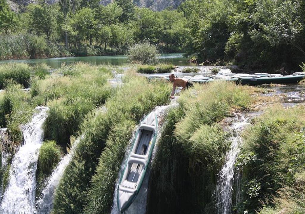Apartment Sea And Mountain With Pool Novigrad  Εξωτερικό φωτογραφία